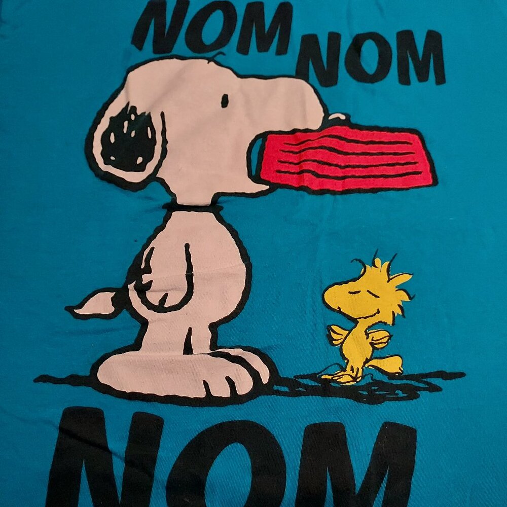 Snoopy T shirt